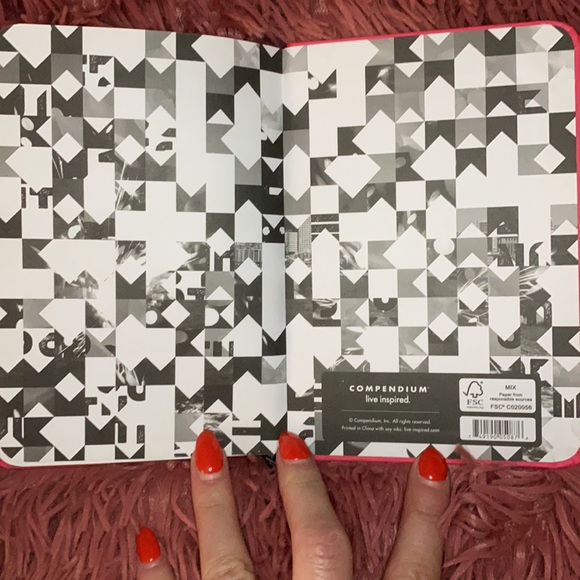 Inspiration Quote ‘be awesome today’ pink Notebook - Picture 3 of 5